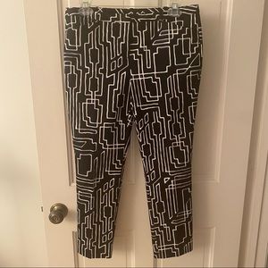Black & white Worthington pants